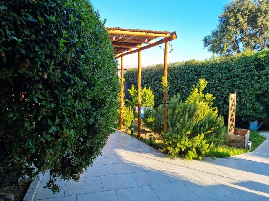 Villa Tea, Residenza Incantevole Con Giardino . Flumini di Quartu Bagian luar foto